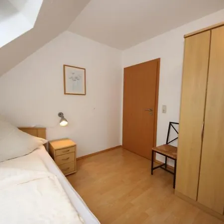 S 42 B - Ferienhaus Mit Terasse Und Grossem Garten An Der Mueritz Feriehus Röbel